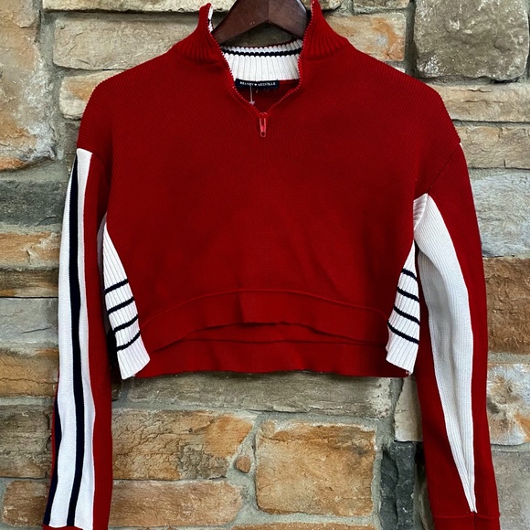Brandy Melville Cropped Sweater - Picture 1 of 6